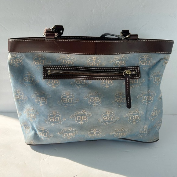 Dooney & Bourke NWOT Retired Rare Donegal Crest Denim Tote - Picture 2 of 13